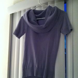 BCBG short sleeves cowl neck sweater