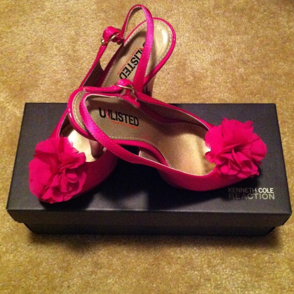 ⭐️Price Reduced⭐️ UNLISTED by Kenneth Cole