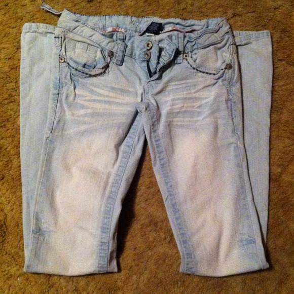 Amethyst size 0 jeans from factory connection!