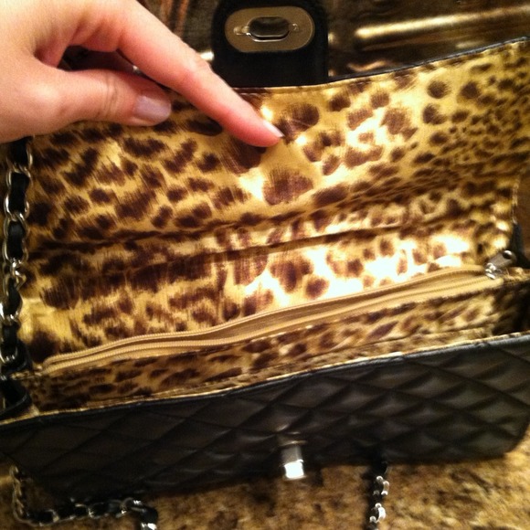 ✅SOLD✅ Classic Quilted Evening Bag - Picture 2 of 4