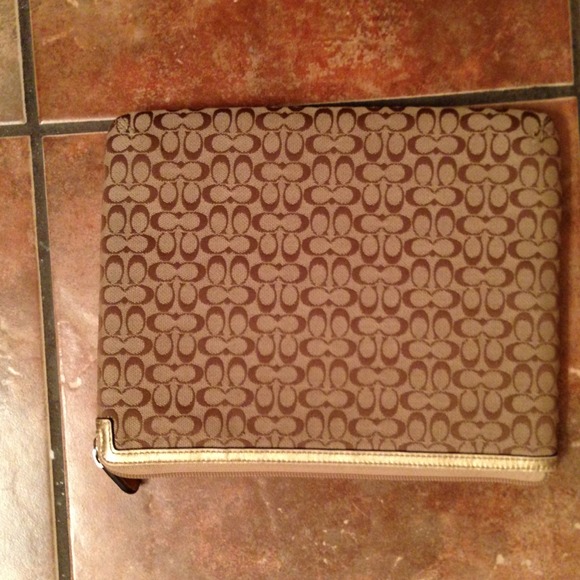 🔖SOLD🔖 Authentic Coach iPad Sleeve