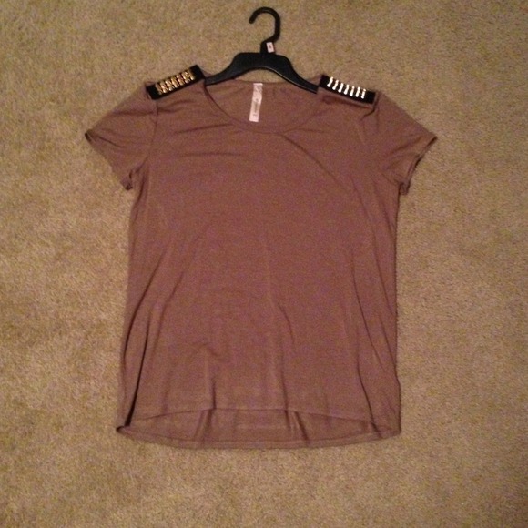 Shirt With Spikes On Shoulders