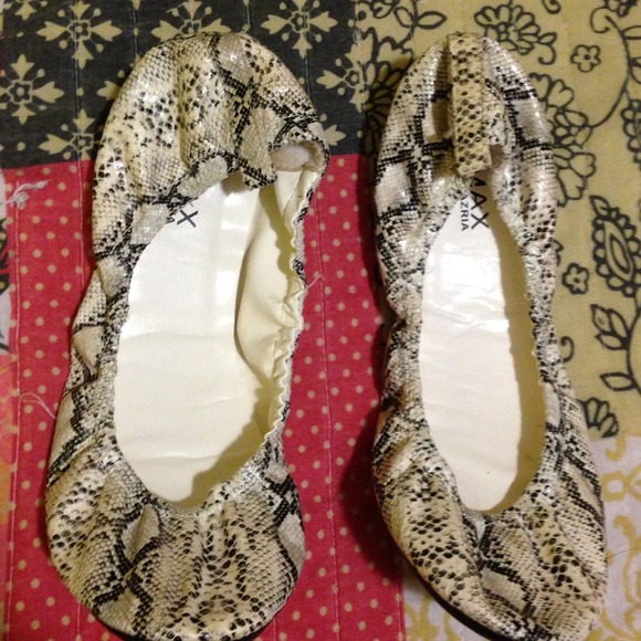 Snakeskin Flats