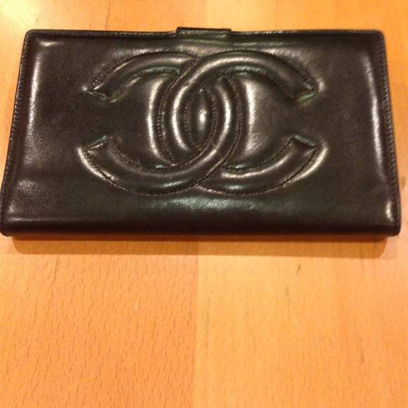 Black wallet