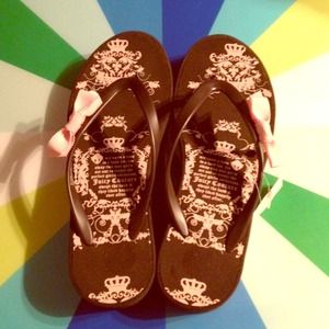 No longer avail-Authentic Juicy Couture flip flops