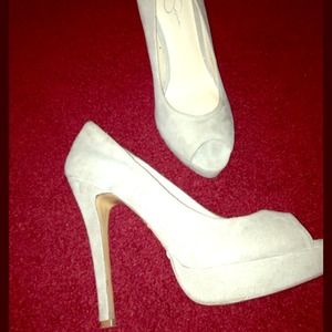 4.5" Jessica Simpson peep toe pump