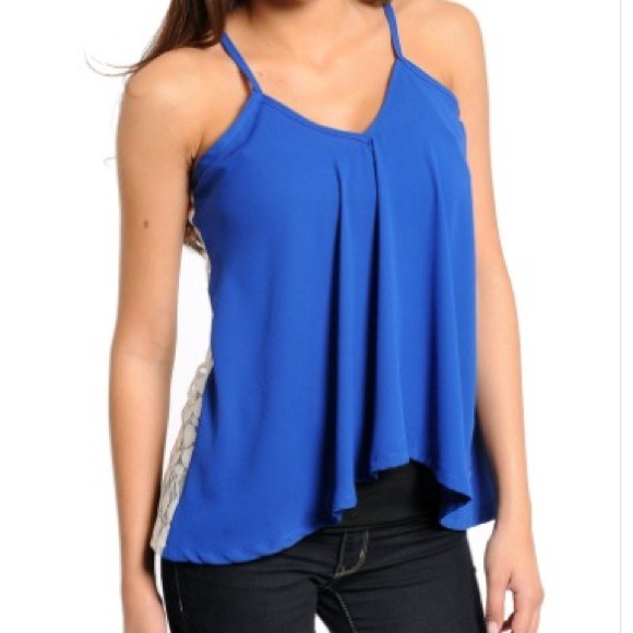 HOST PICK 🎉Royal Ivory Top w/ Flower Detailing