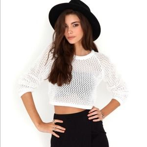 💢SOLD💢Crochet cropped sweater