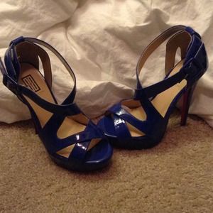 Brand we never warn royal blue heels
