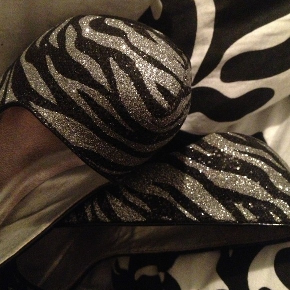 Zebra Pumps - Picture 3 of 3