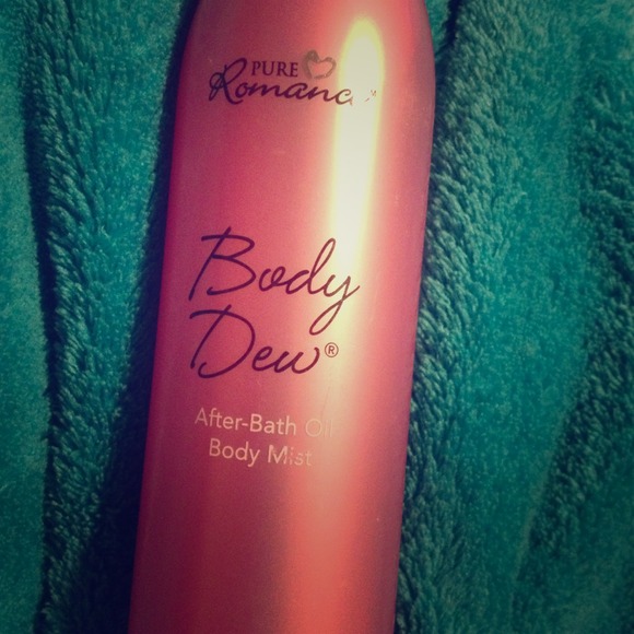 🚨BUNDLE 🚨. 💕Pure Romance Body Dew💕 - Original