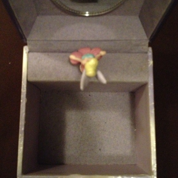 TRADED Tinker Bell Jewelry Box - Picture 3 of 3