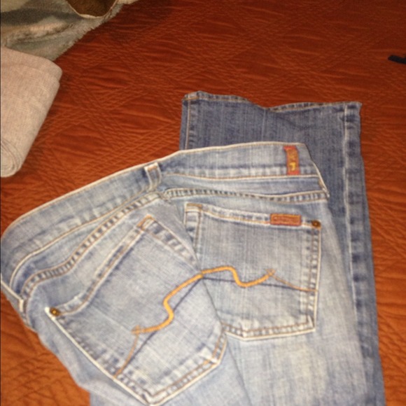 Pre loved - Picture 2 of 4