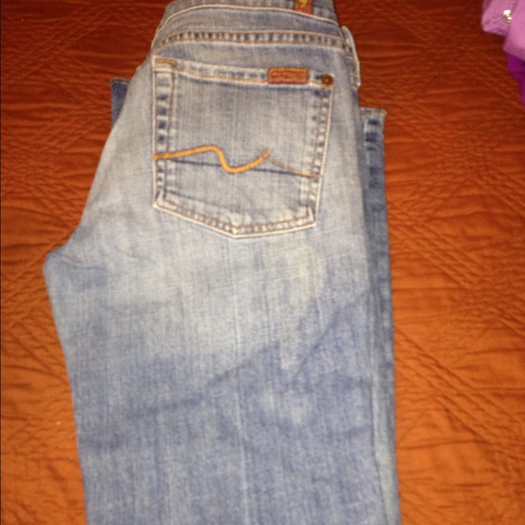 Pre loved - Picture 3 of 4