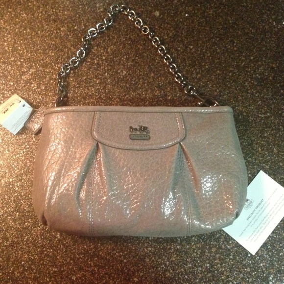 ⛔Traded⛔WT Large COACH wristlet clutch in gunmetal - Picture 3 of 4