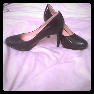 66% off retail! Cole haan Nike air pumps