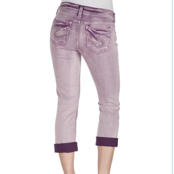 🎯SOLD🎯Silver jeans NWT Suki Capri