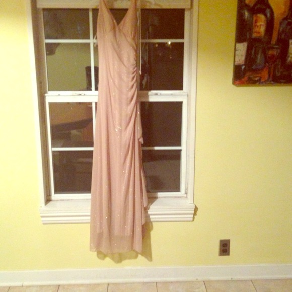 Beautiful formal dress - Picture 1 of 2