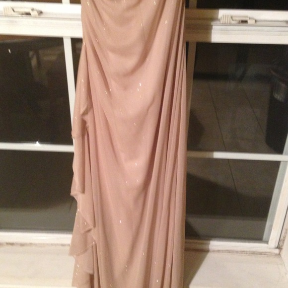 Beautiful formal dress - Picture 2 of 2