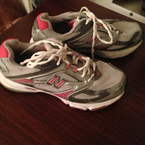 New balance running shoes - gray/pink