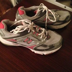 New balance running shoes - gray/pink