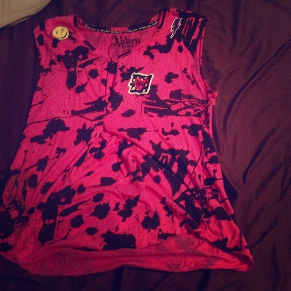 Pink Abbey Dawn sleeveless shirt from Hot Topic