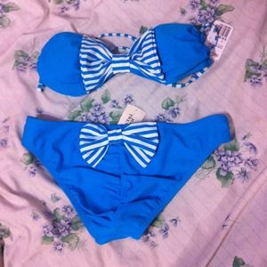 ❌SOLD❌Forever 21 Bow Bikini Set