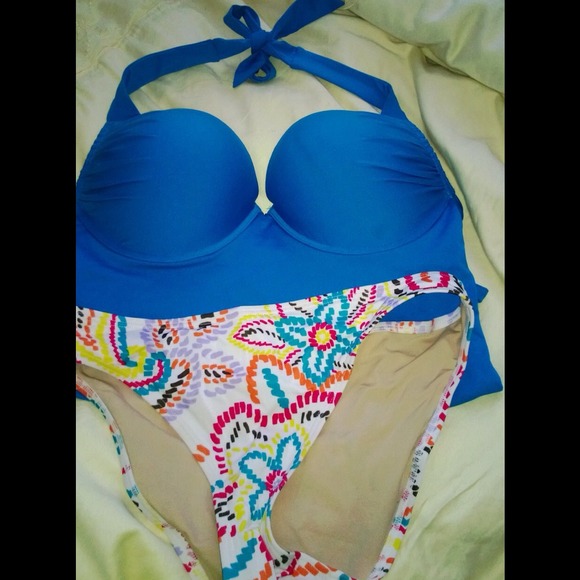 ON HOLD!!!!!!!!!!!!!!!