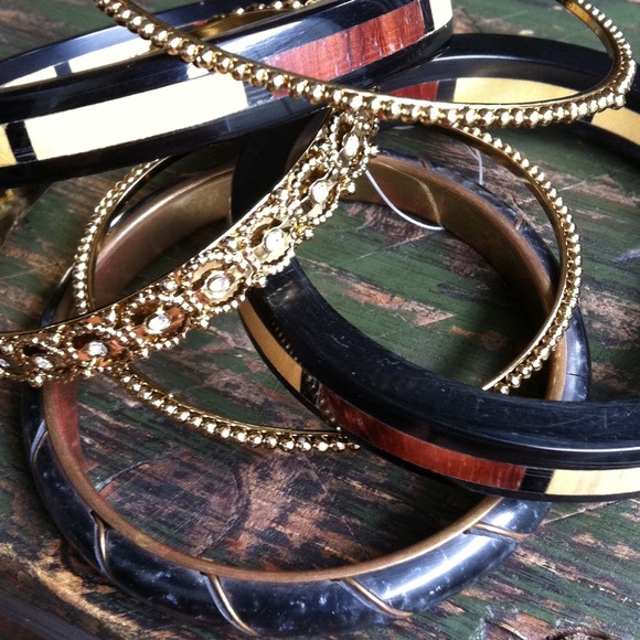 NEW 7 Bangle Bracelet Set - Picture 2 of 4
