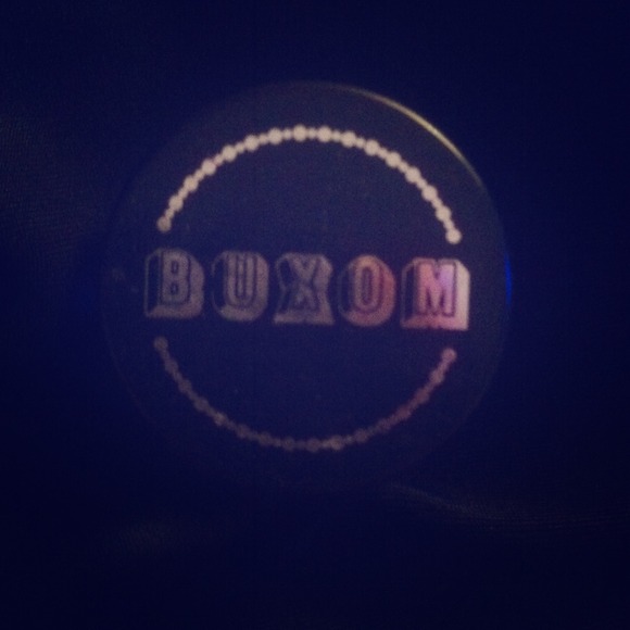 Buxom gel eyeliner TRADED ✋