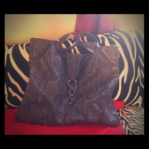 jessica Simpson grey snake skin bag
