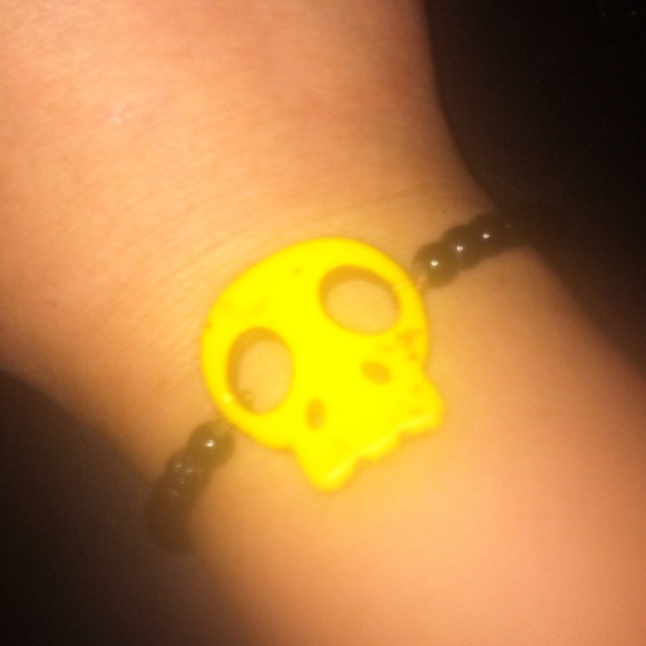 Itty Bitty Yellow Skull Bracelet - Picture 2 of 2