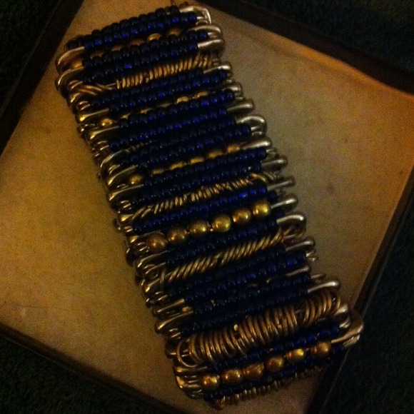 Navy and gold stretch bracelet