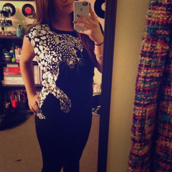 *TRADED*😄Leopard black top