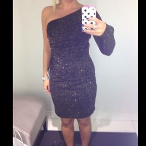 Gorgeous One Shoulder Dress