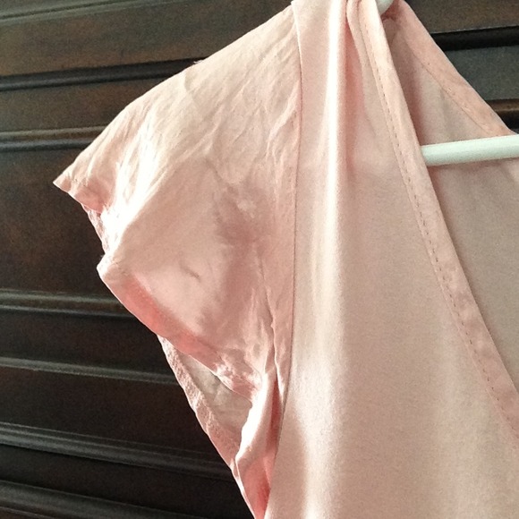 Pink top - Picture 3 of 3