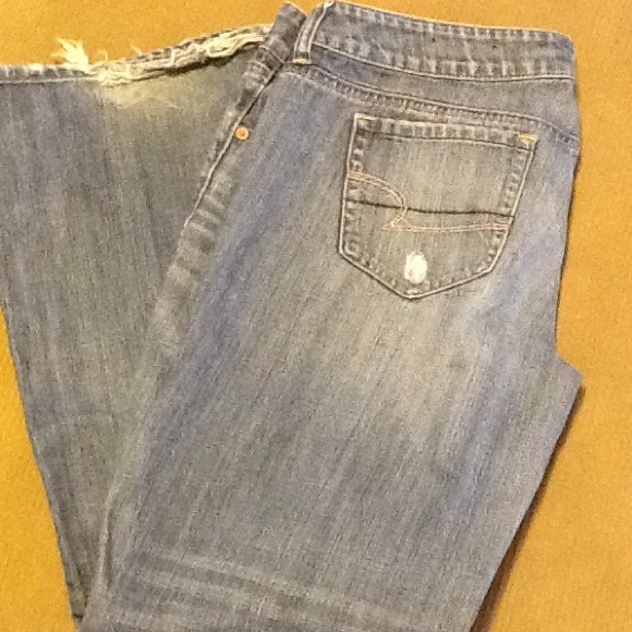 American Eagle size 12 Favorite Boyfriend Jeans
