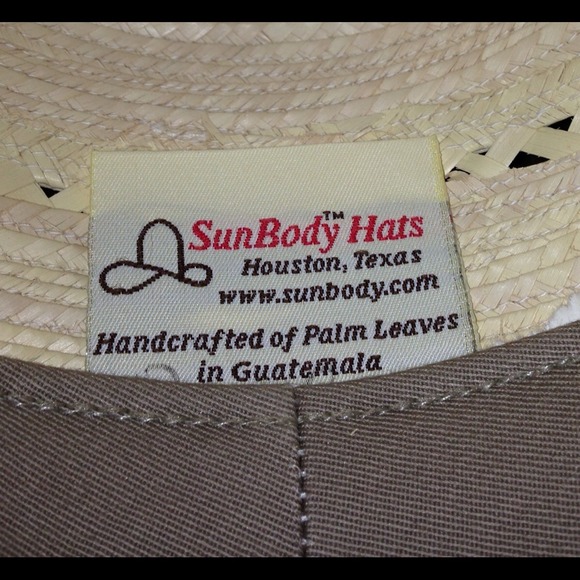 Sunbody size 7 hat . Great with dresses - Picture 2 of 3