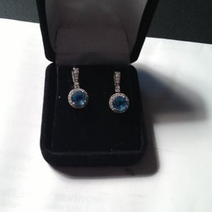 14k White Gold Ear Rings w/ Topaz & Diamonds