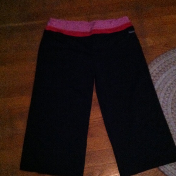 SOLD!   Pink and black Reebox work-out capris