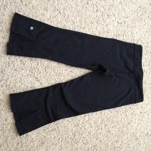 Lululemon fitted crop pants