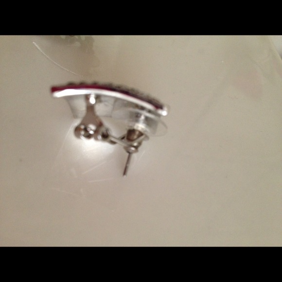 Earring - Picture 2 of 2
