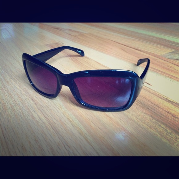 Black Sunglasses!