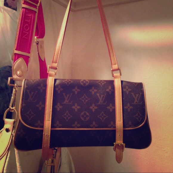 Lv small purse inspired