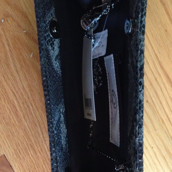 Big Budda Clutch - Picture 2 of 4