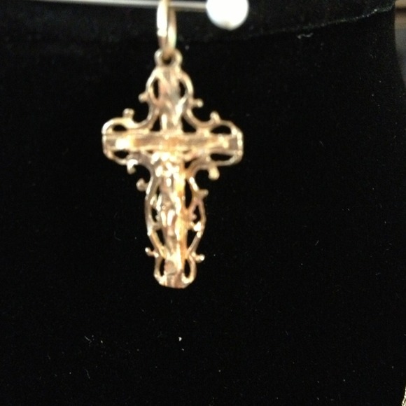 14kt gold cross