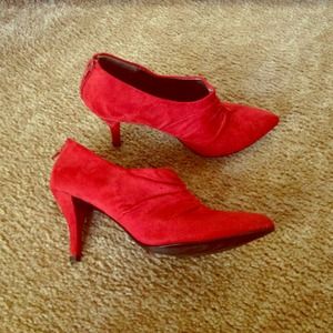 Red worthington heels sz 8m