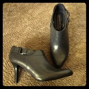 Dark grey studio paolo heels