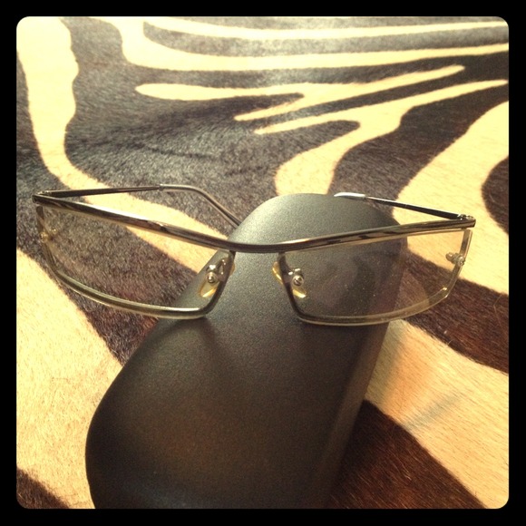 🎈SOLD🎈Tres chic! target hipster sunglasses. - Picture 1 of 2