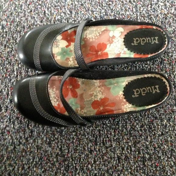 Mudd dress shoes